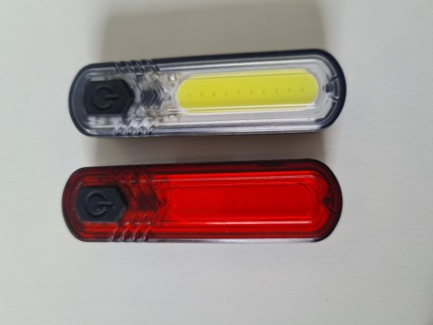 Zestaw lamp rowerowych Mactronic DuoSlim, 60 lm/18 lm, zestaw (akumulatory, uchwyty, kabel USB), (brak opakowania) Zestaw lamp rowerowych Mactronic DuoSlim, 60 lm/18 lm, zestaw (akumulatory, uchwyty, kabel USB), (brak opakowania)