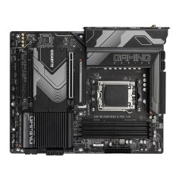 Płyta Gigabyte X670 GAMING X AX V2 /AMD X670/DDR5/SATA3/M.2/USB3.2/WiFi/BT/PCIe4.0/AM5/ATX